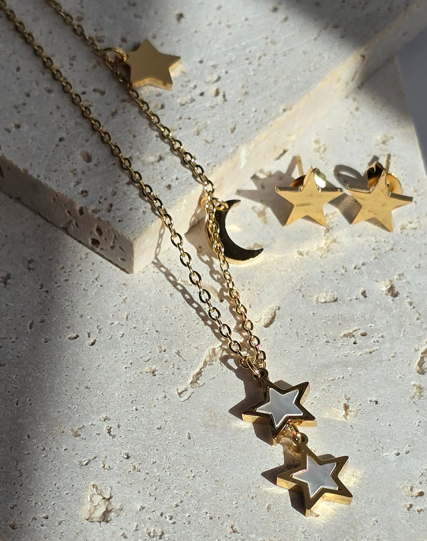 Olaya Necklace Set