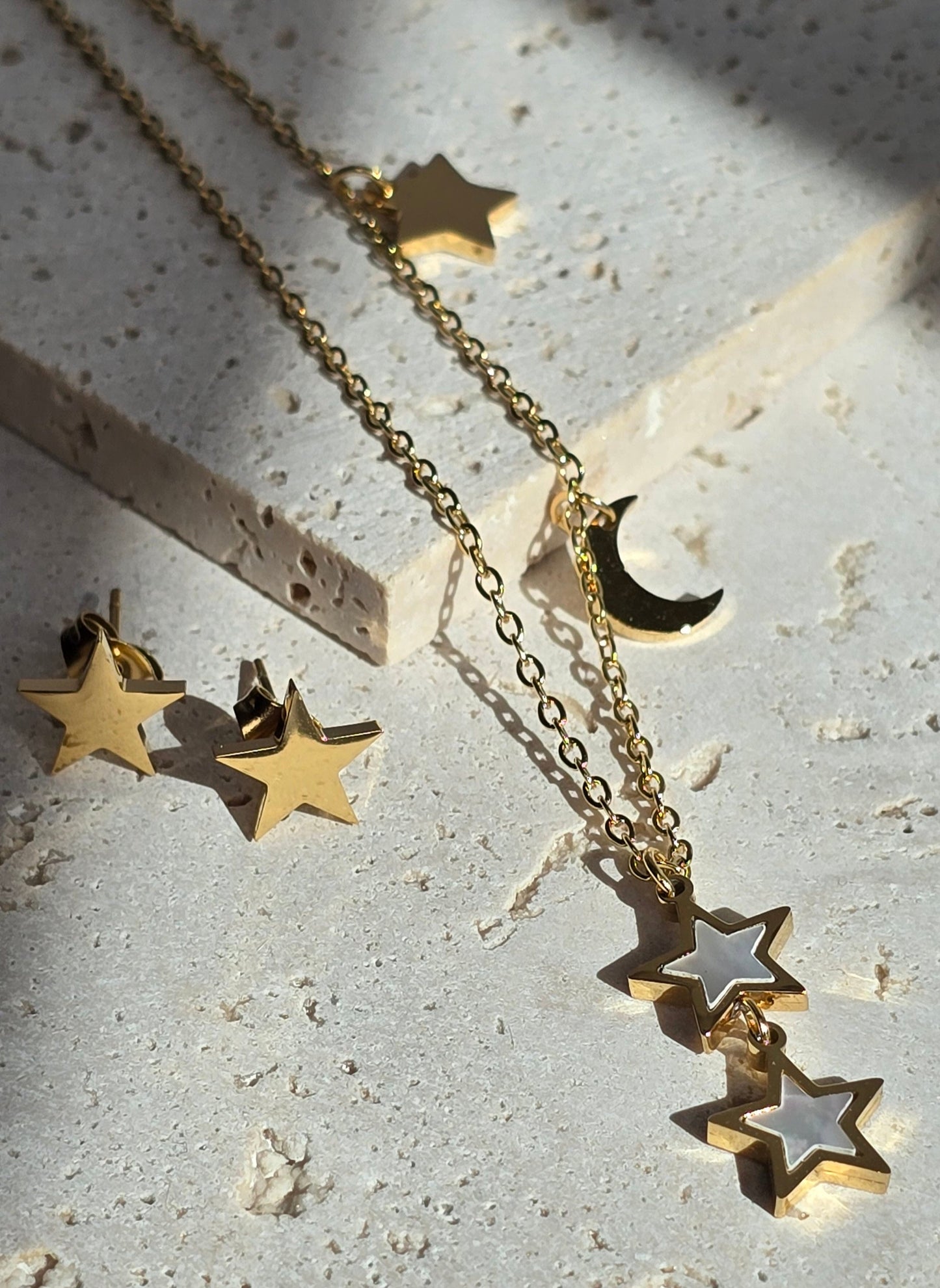 Olaya Necklace Set